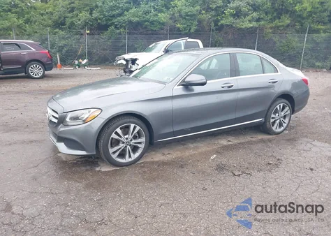 2018 Mercedes-Benz C 300 4Matic из США, поврежденный, VIN WDDWF4KB6JR410237